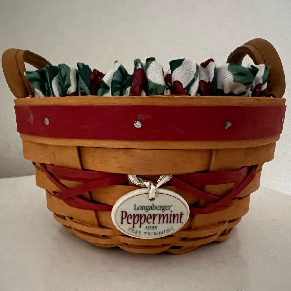 Longaberger Peppermint Tree Trimming Basket Set retired